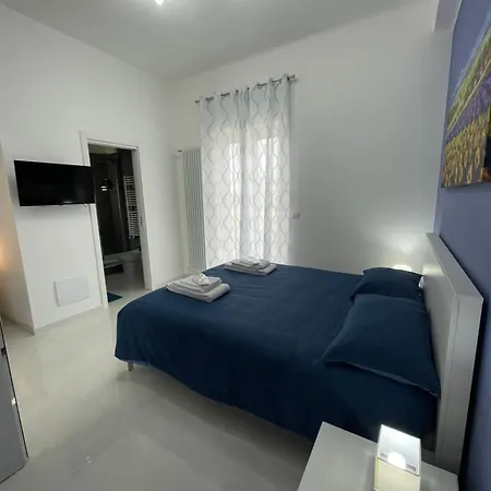 Holden House לינה וארוחת בוקר 3*