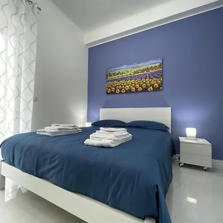 Holden House בארי