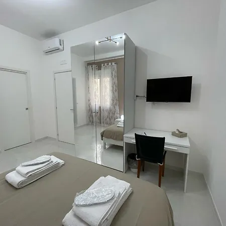Bed & Breakfast Holden House *