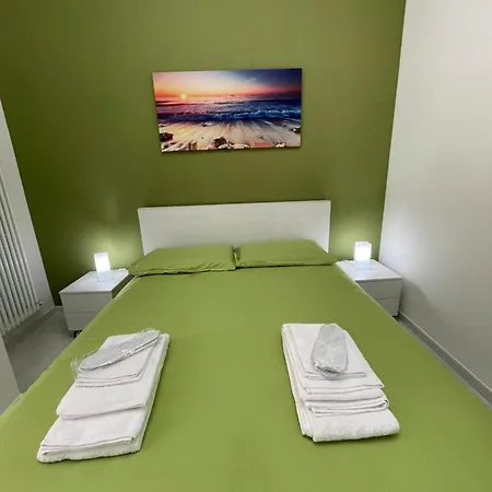Holden House Alojamento de Acomodação e Pequeno-almoço Bari