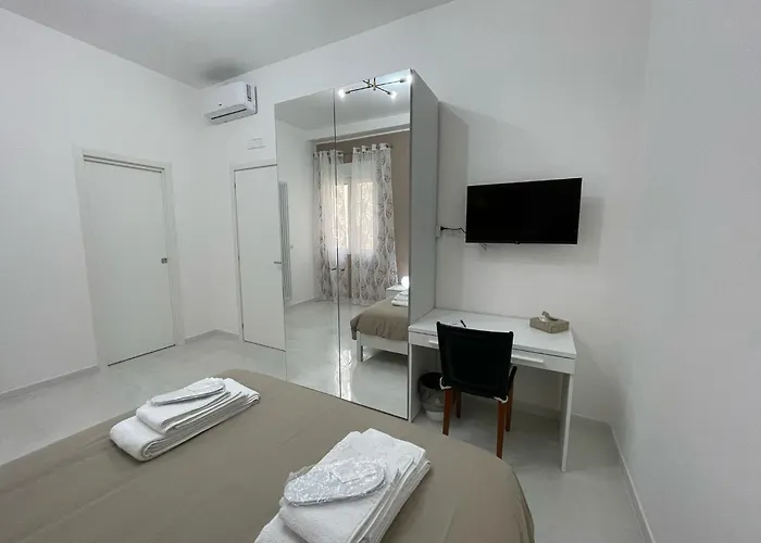 Bed & Breakfast Holden House 3*