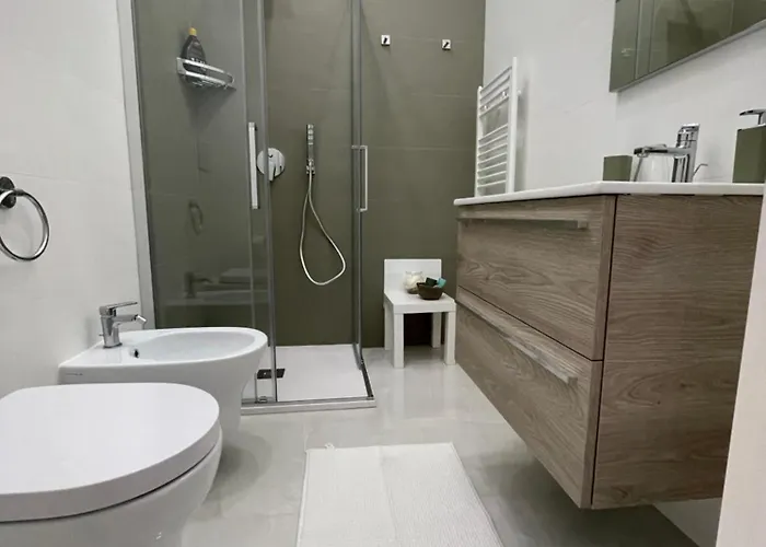 Bed & Breakfast Holden House Bari