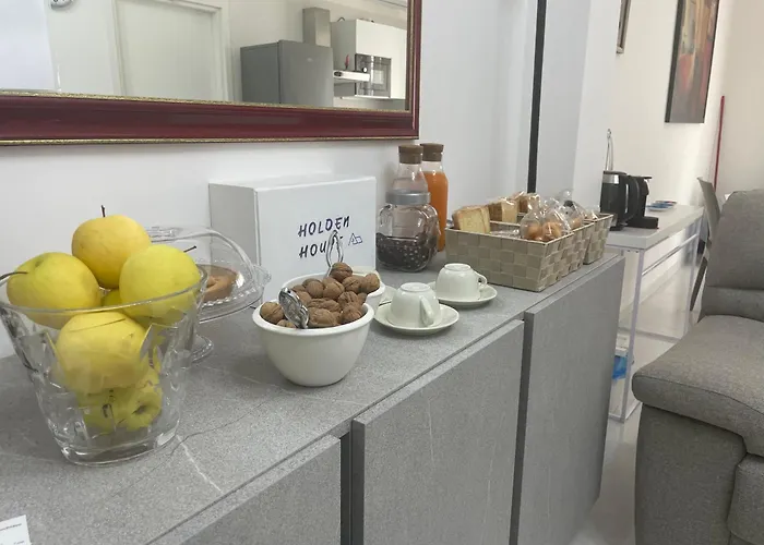 Holden House Bed & Breakfast 3*